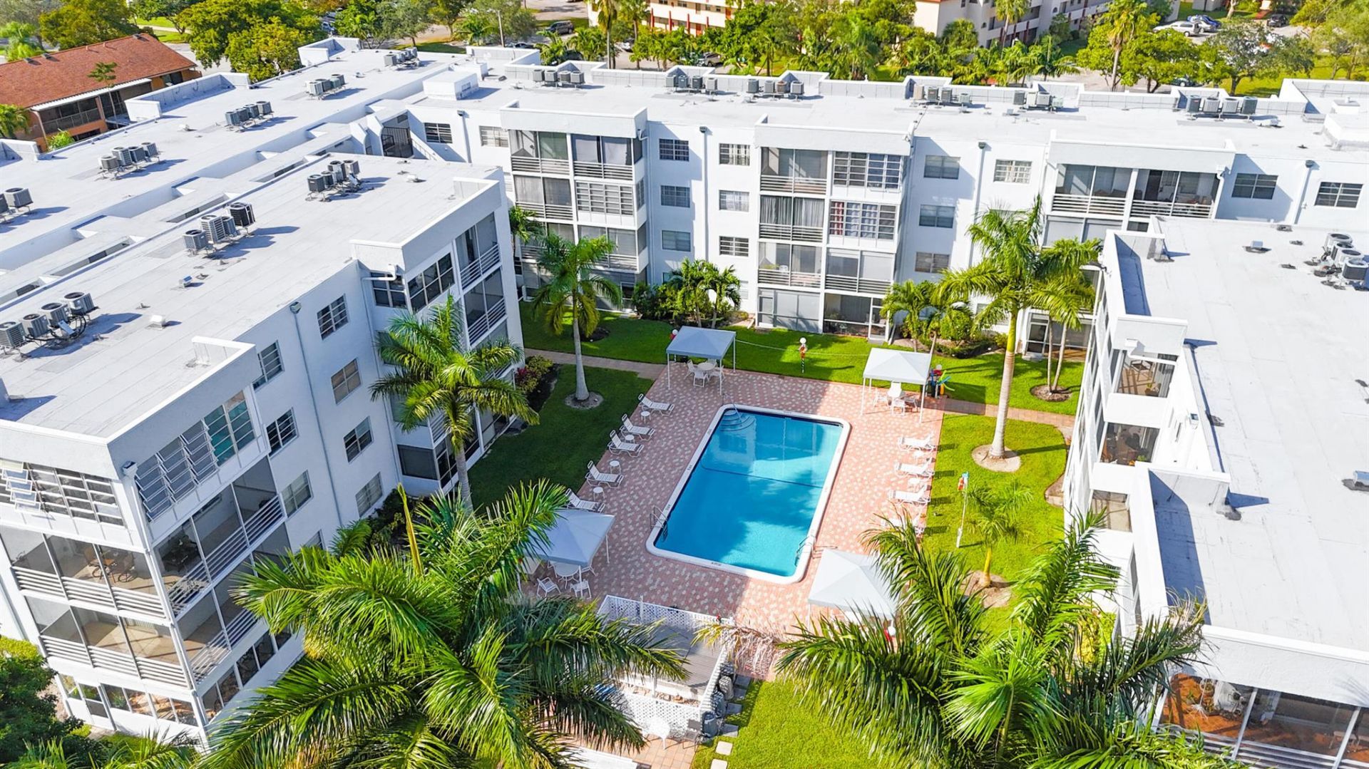 3000 Sunrise Lakes Drive E, Unit 204, Sunrise, FL 33322 Photo