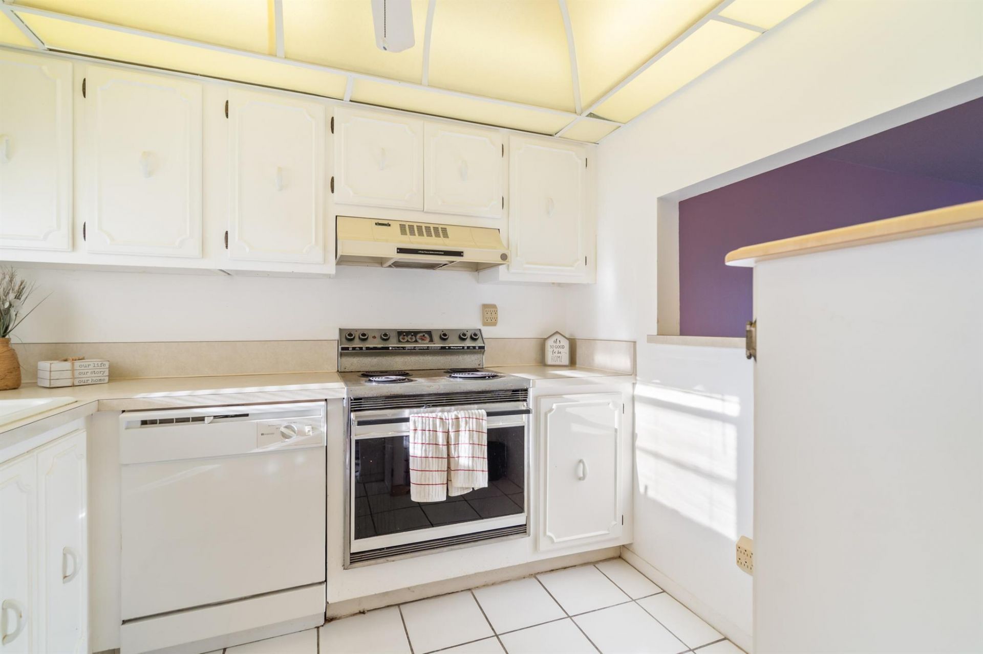 3000 Sunrise Lakes Drive E, Unit 204, Sunrise, FL 33322 Photo