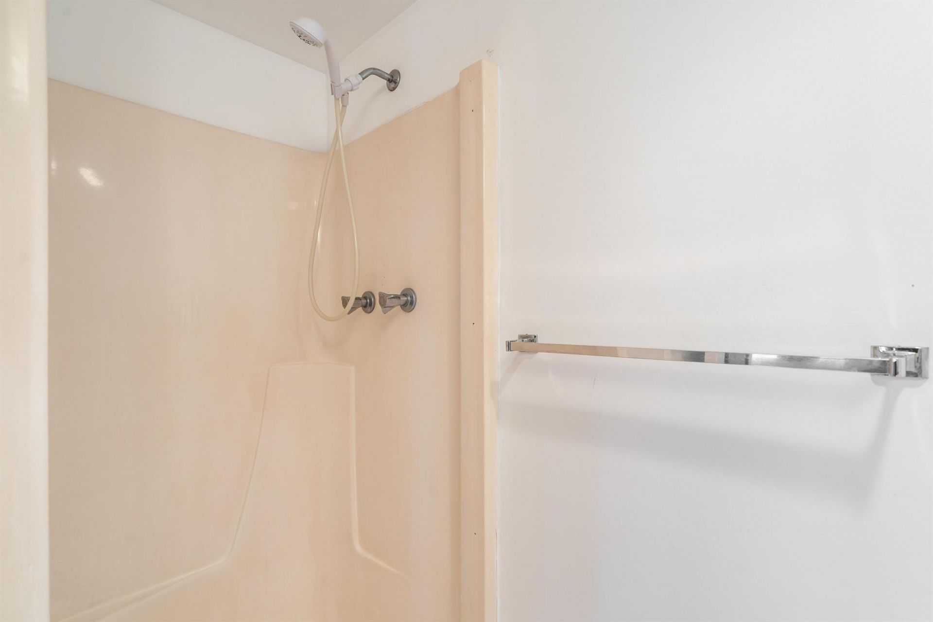 3000 Sunrise Lakes Drive E, Unit 204, Sunrise, FL 33322 Photo