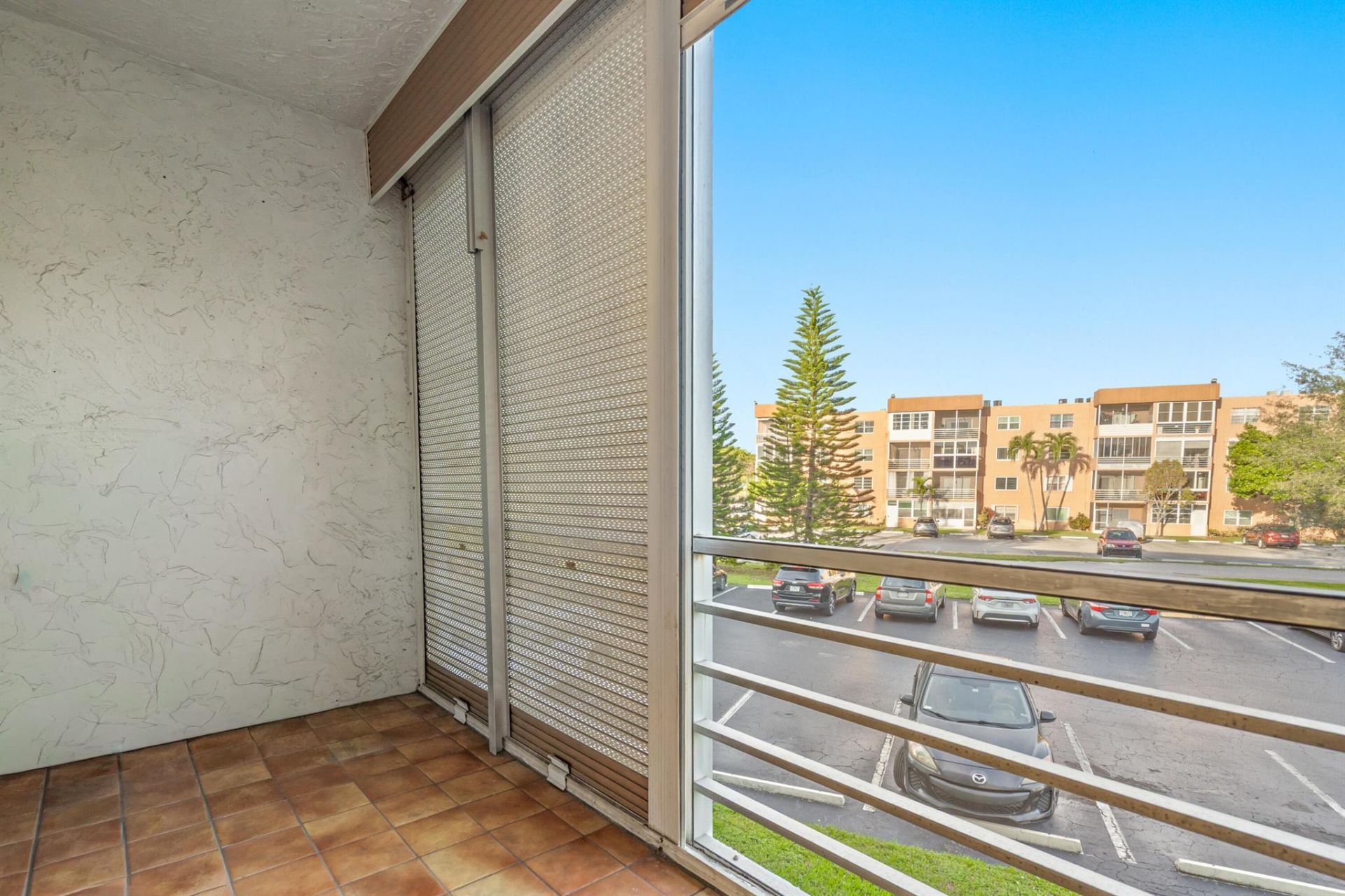 3000 Sunrise Lakes Drive E, Unit 204, Sunrise, FL 33322 Photo