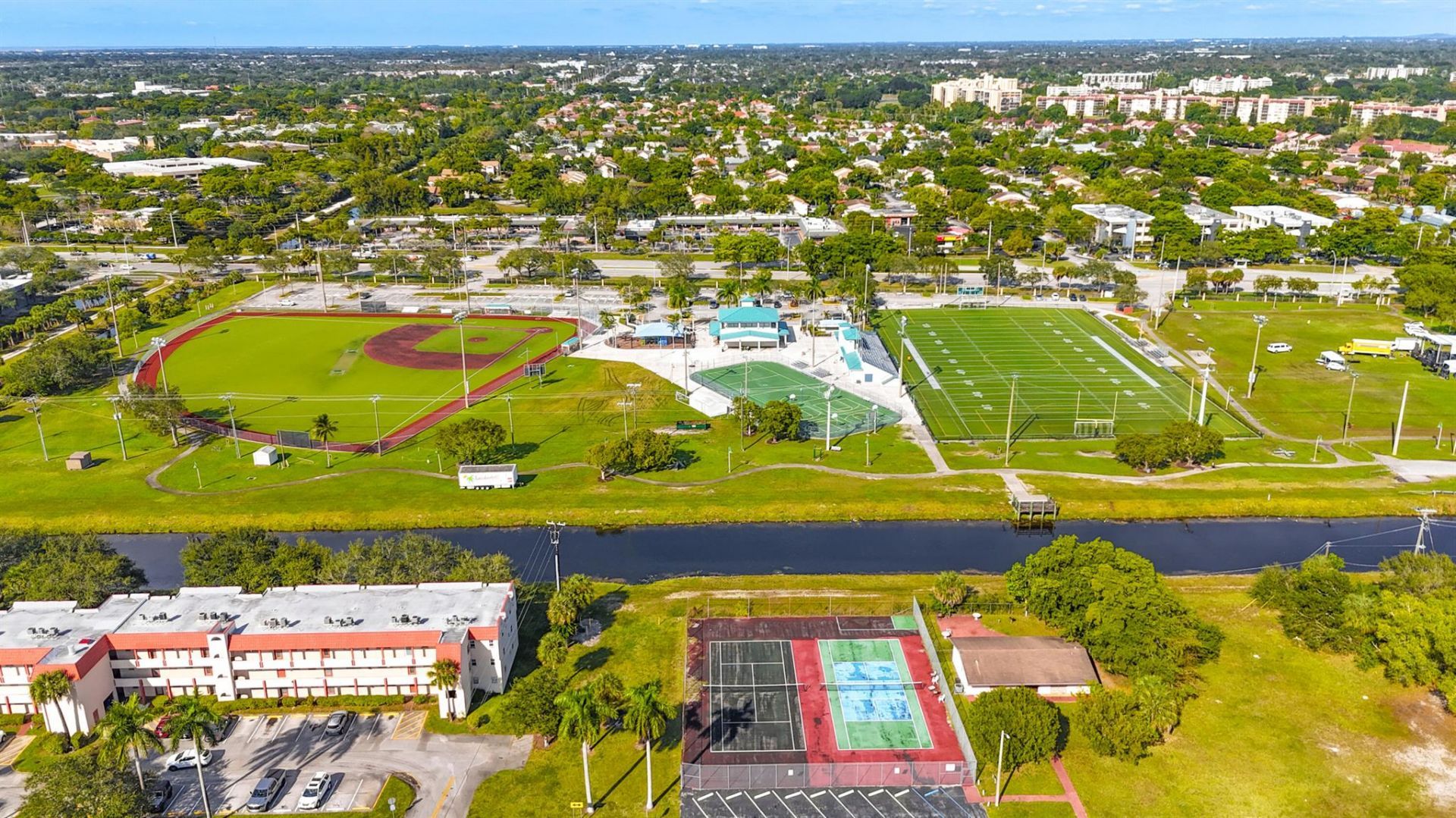 3000 Sunrise Lakes Drive E, Unit 204, Sunrise, FL 33322 Photo