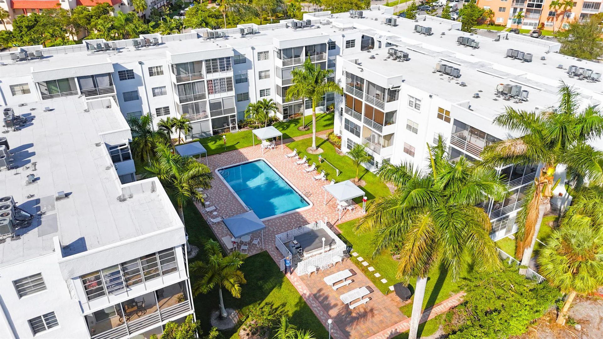 3000 Sunrise Lakes Drive E, Unit 204, Sunrise, FL 33322 Photo