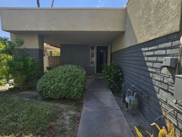1333 Sunflower Circle, Palm Springs, CA 92262