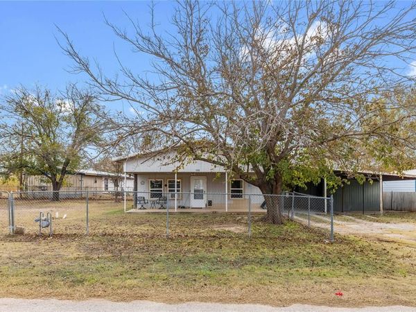 309 Goodwin, Bangs, TX 76823
