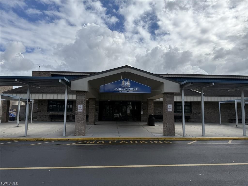 4040 Bell St, Fort Myers, FL 33916 Photo