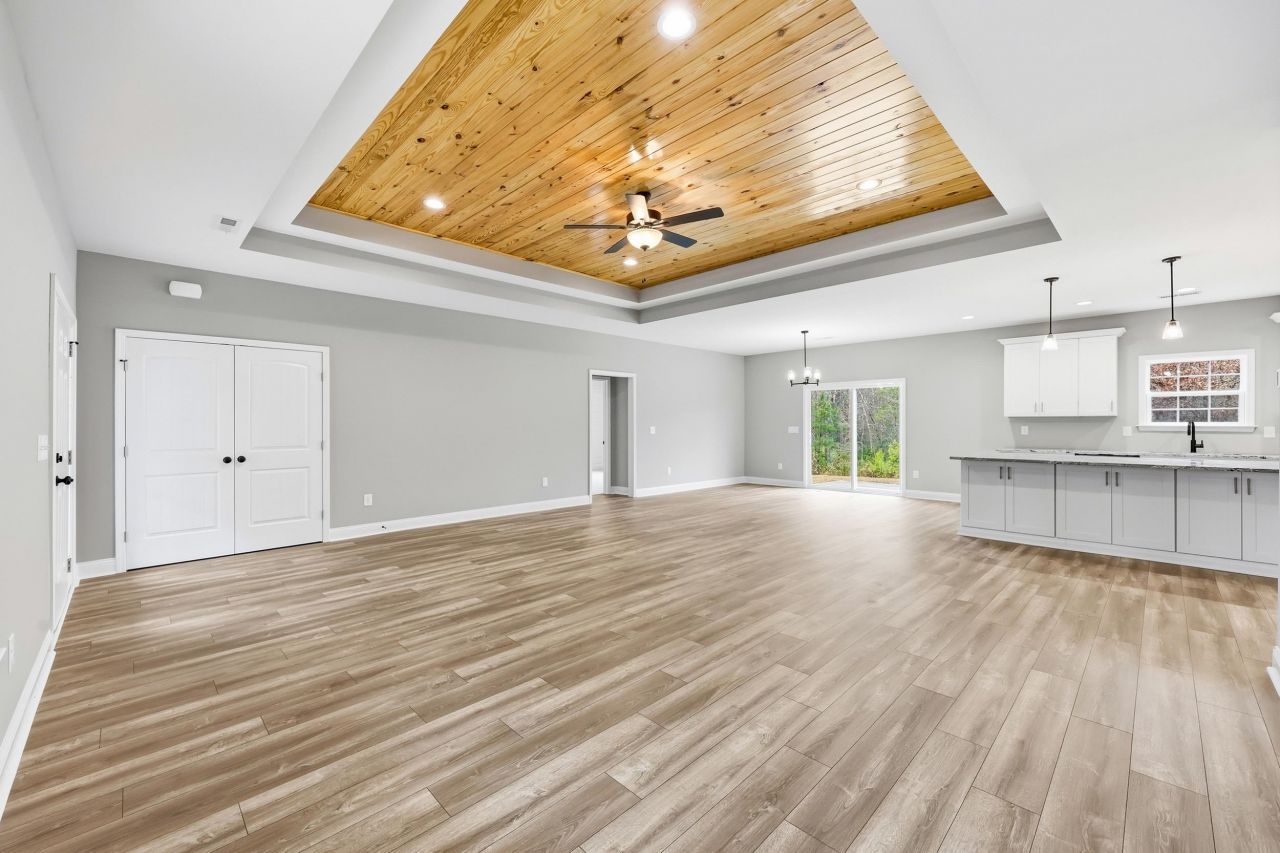 7877 E Highway 19 Photo 9