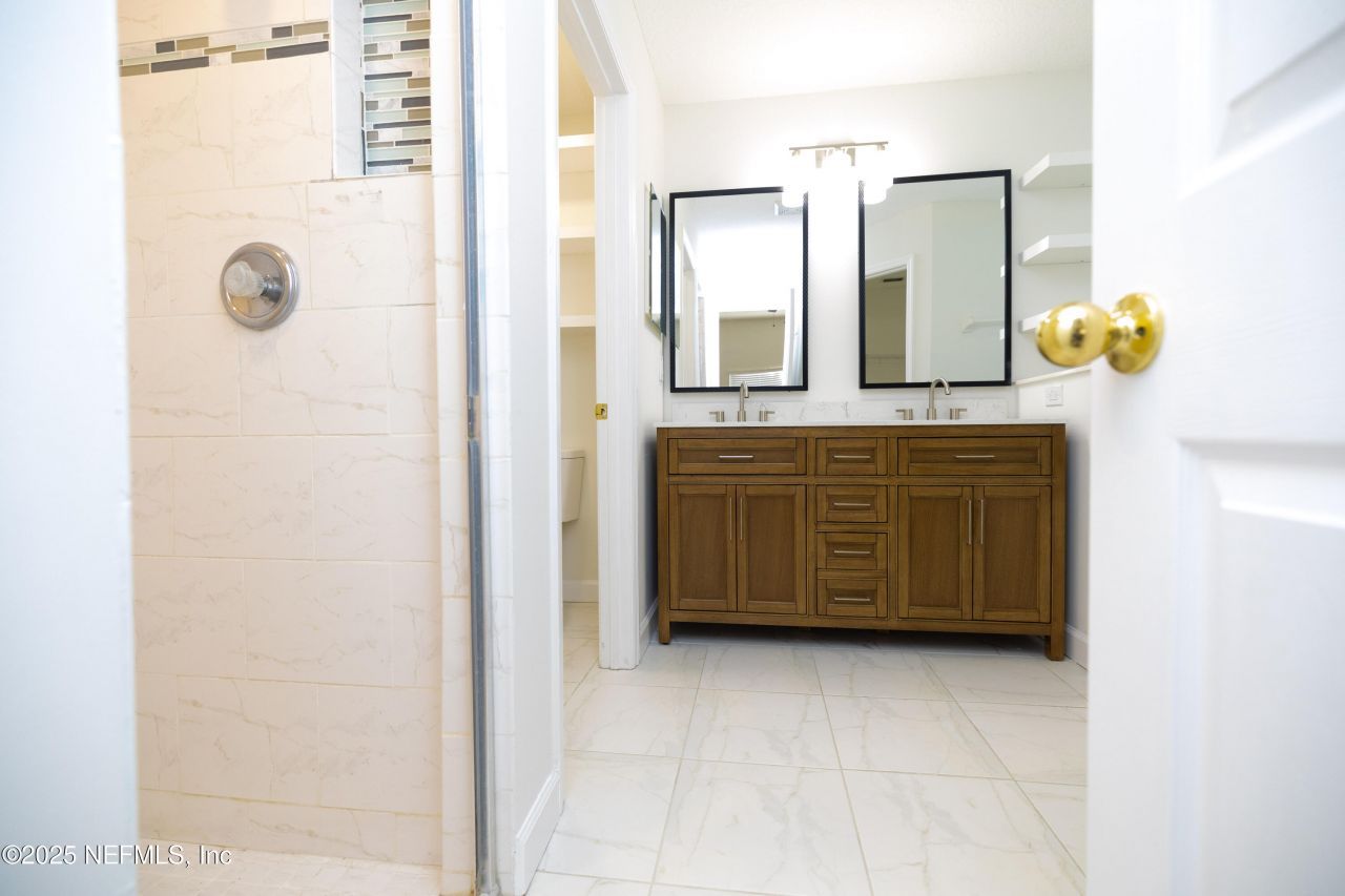 706 Bonaparte Drive, Jacksonville, FL 32218 Photo