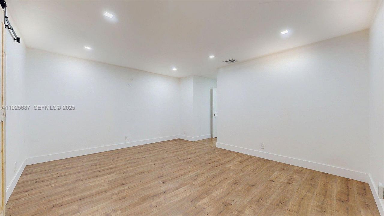 8212 NW 8th Pl, Unit 2, Plantation, FL 33324 Photo