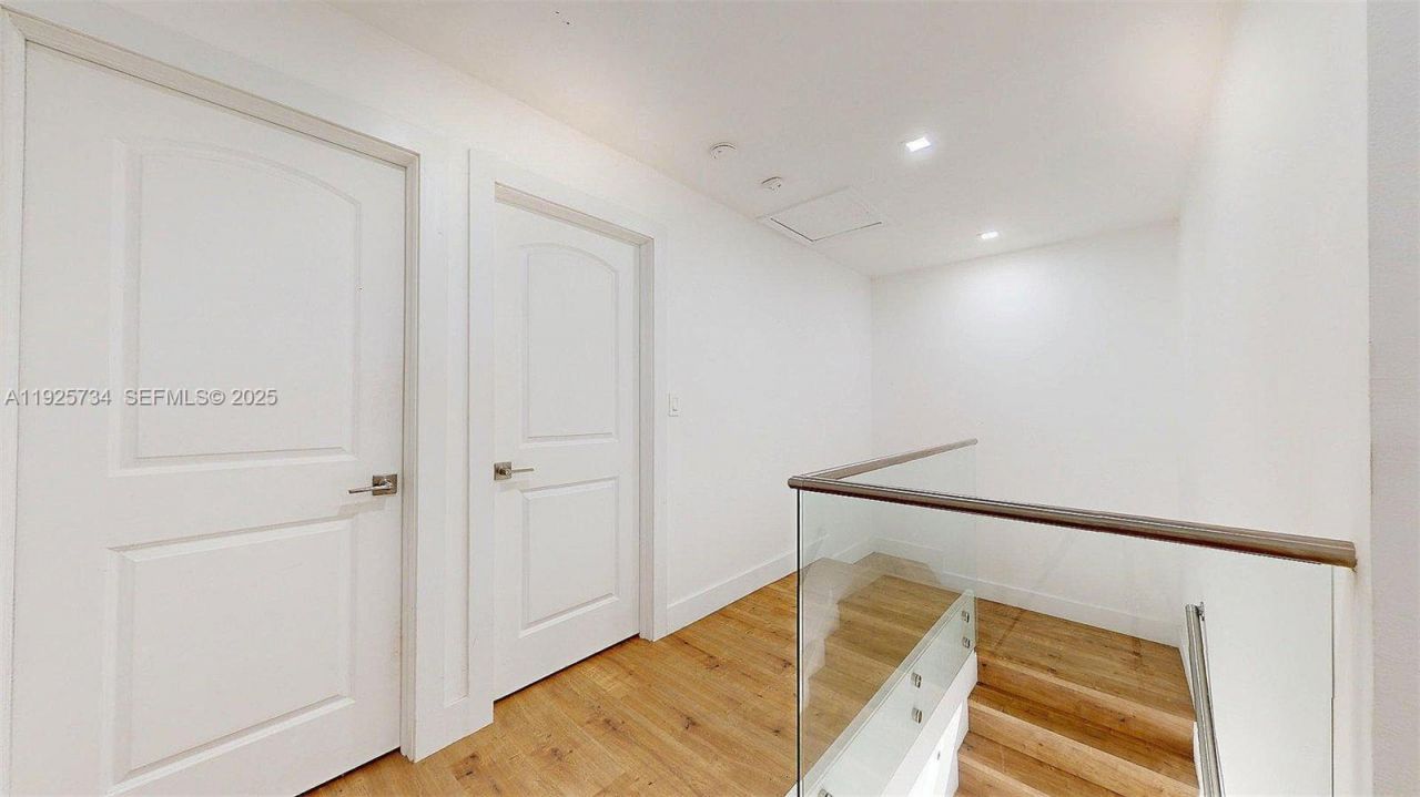 8212 NW 8th Pl, Unit 2, Plantation, FL 33324 Photo