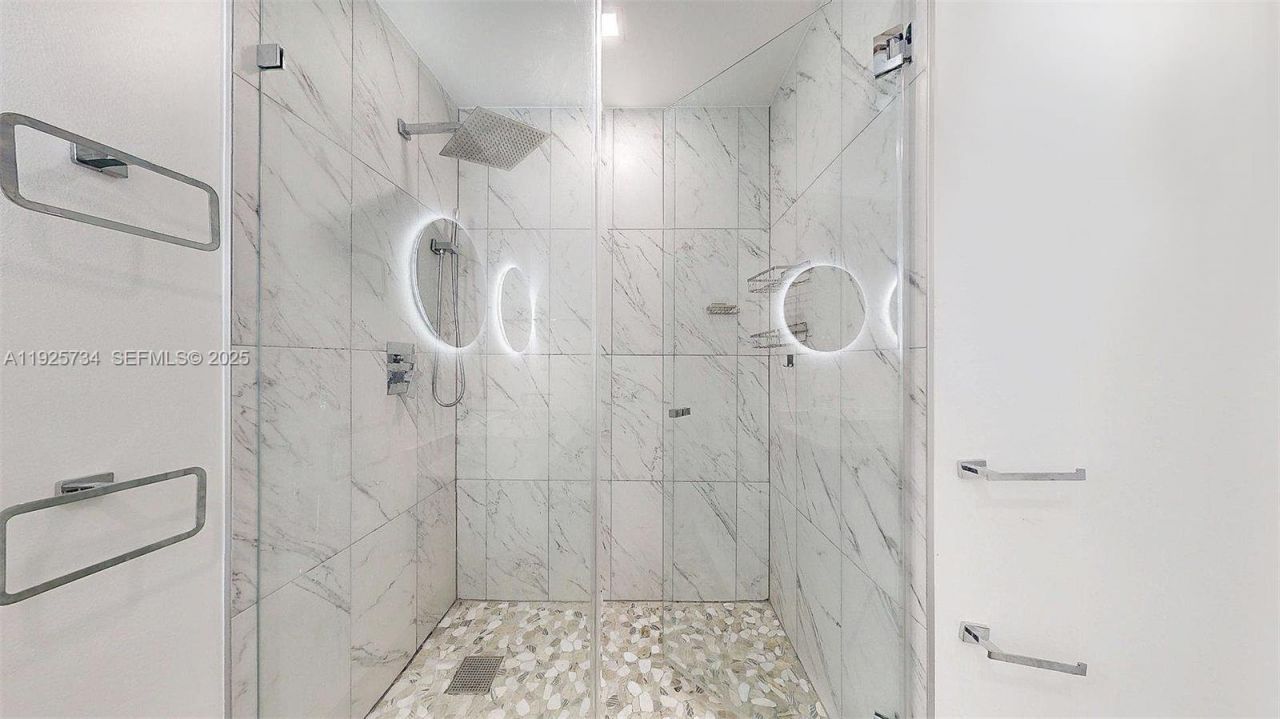 8212 NW 8th Pl, Unit 2, Plantation, FL 33324 Photo