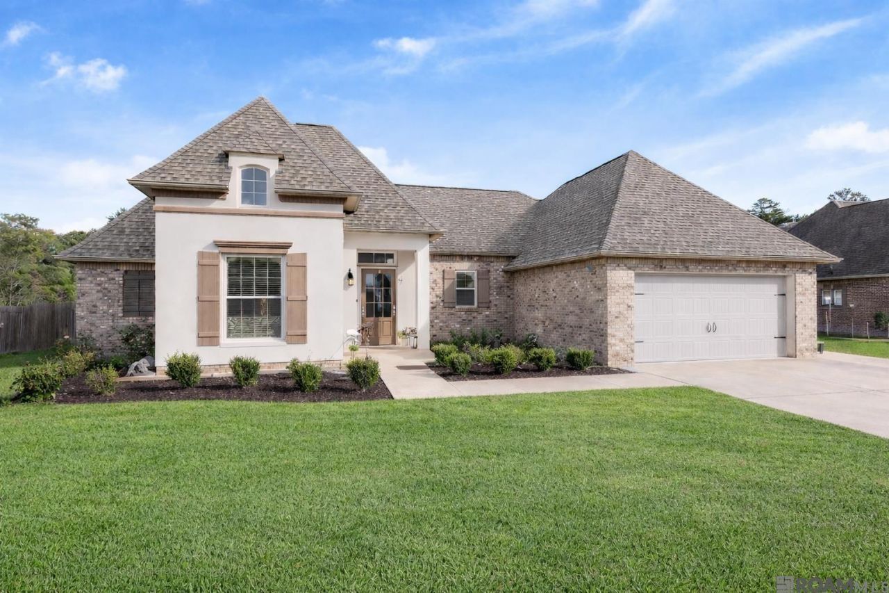 29910 Marsh Dr, Livingston, LA 70754 Main Photo