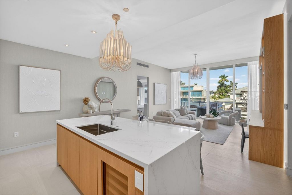 2311 SE 17th Street, Unit 204, Fort Lauderdale, FL 33316 Photo