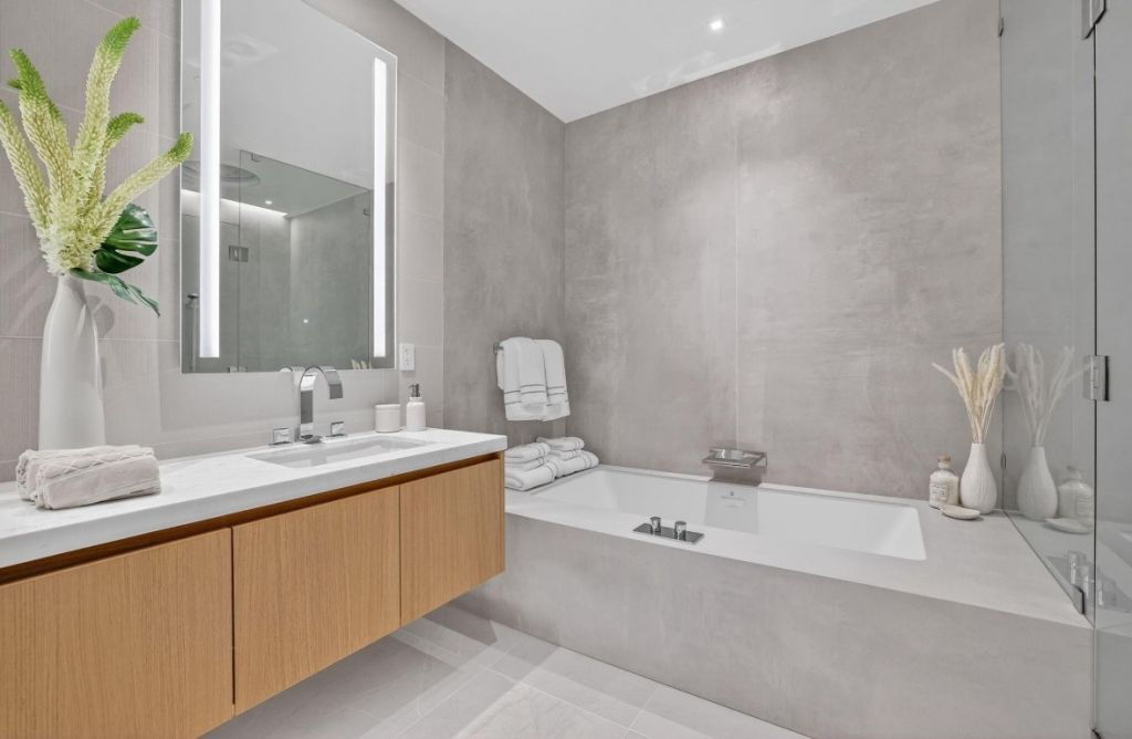 2311 SE 17th Street, Unit 204, Fort Lauderdale, FL 33316 Photo