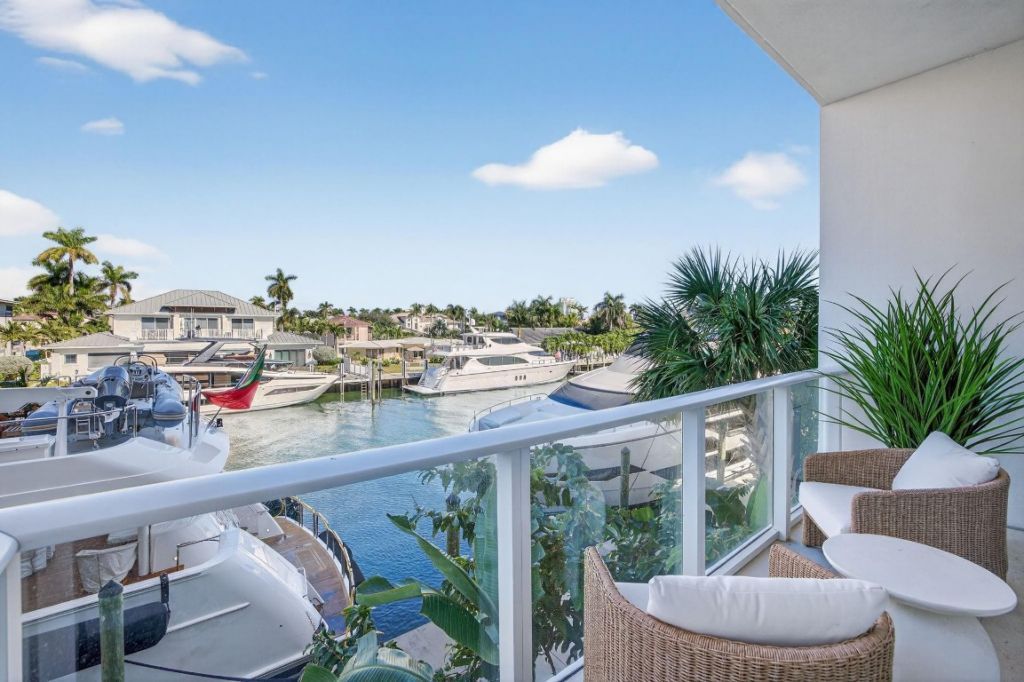 2311 SE 17th Street, Unit 204, Fort Lauderdale, FL 33316 Photo