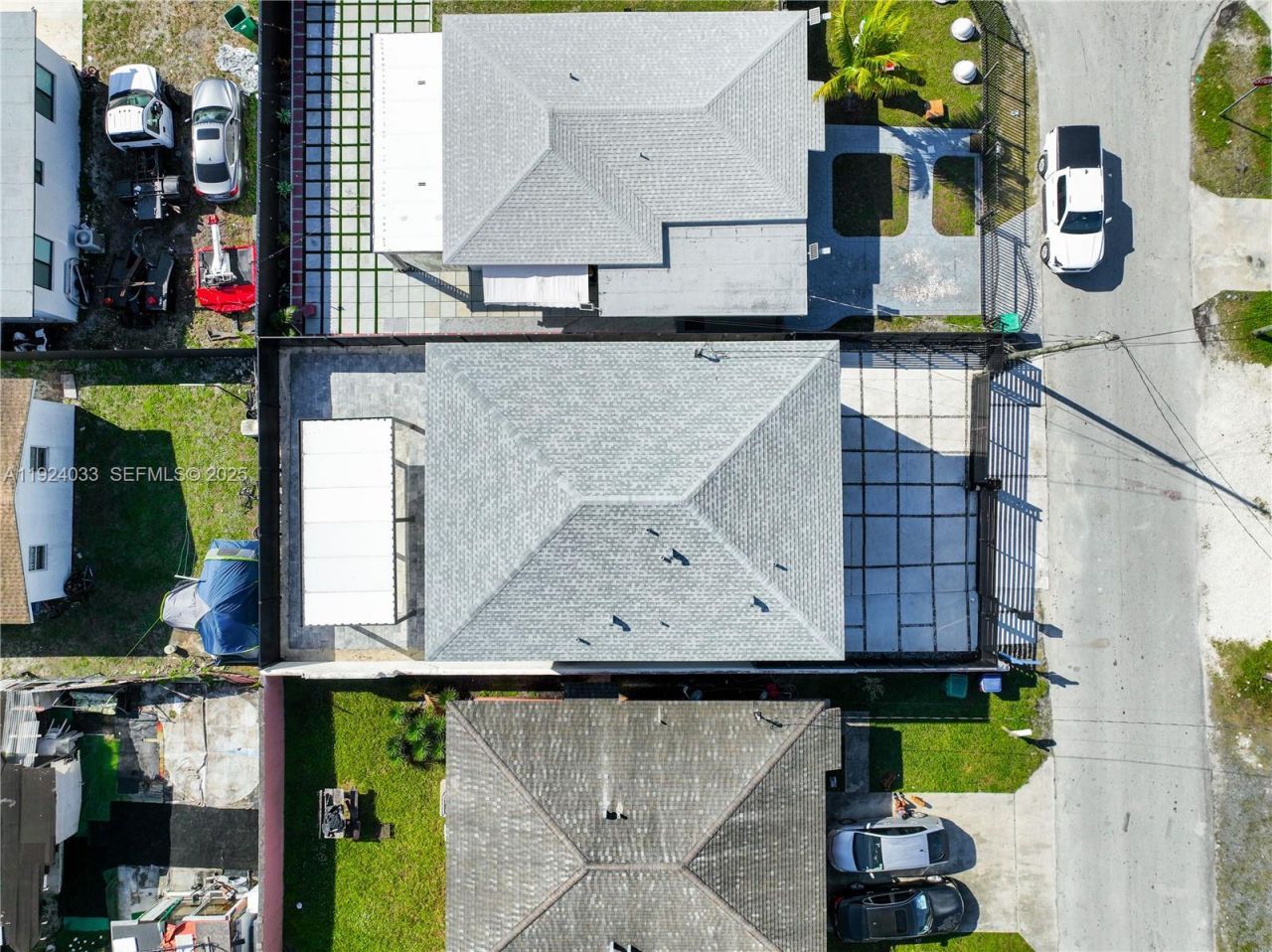 1886 NW 68th St, Miami, FL 33147 Photo