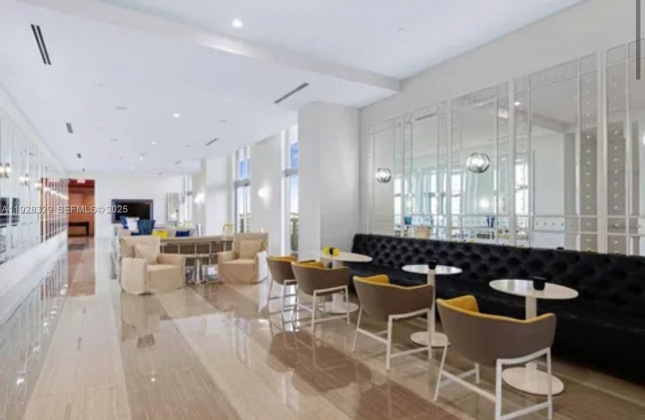 2000 Metropica Way, Unit 1701, Sunrise, FL 33323 Photo