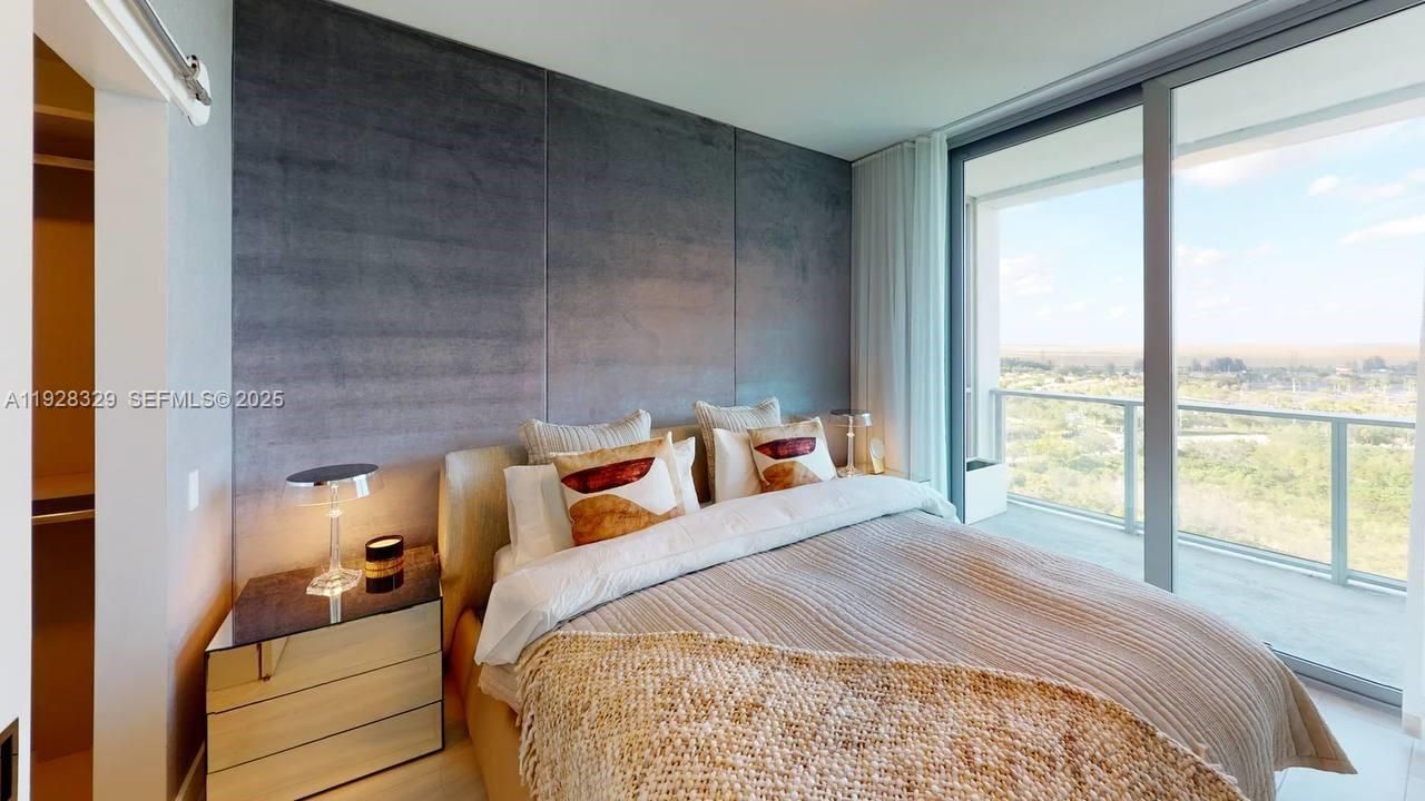 2000 Metropica Way, Unit 1701, Sunrise, FL 33323 Photo