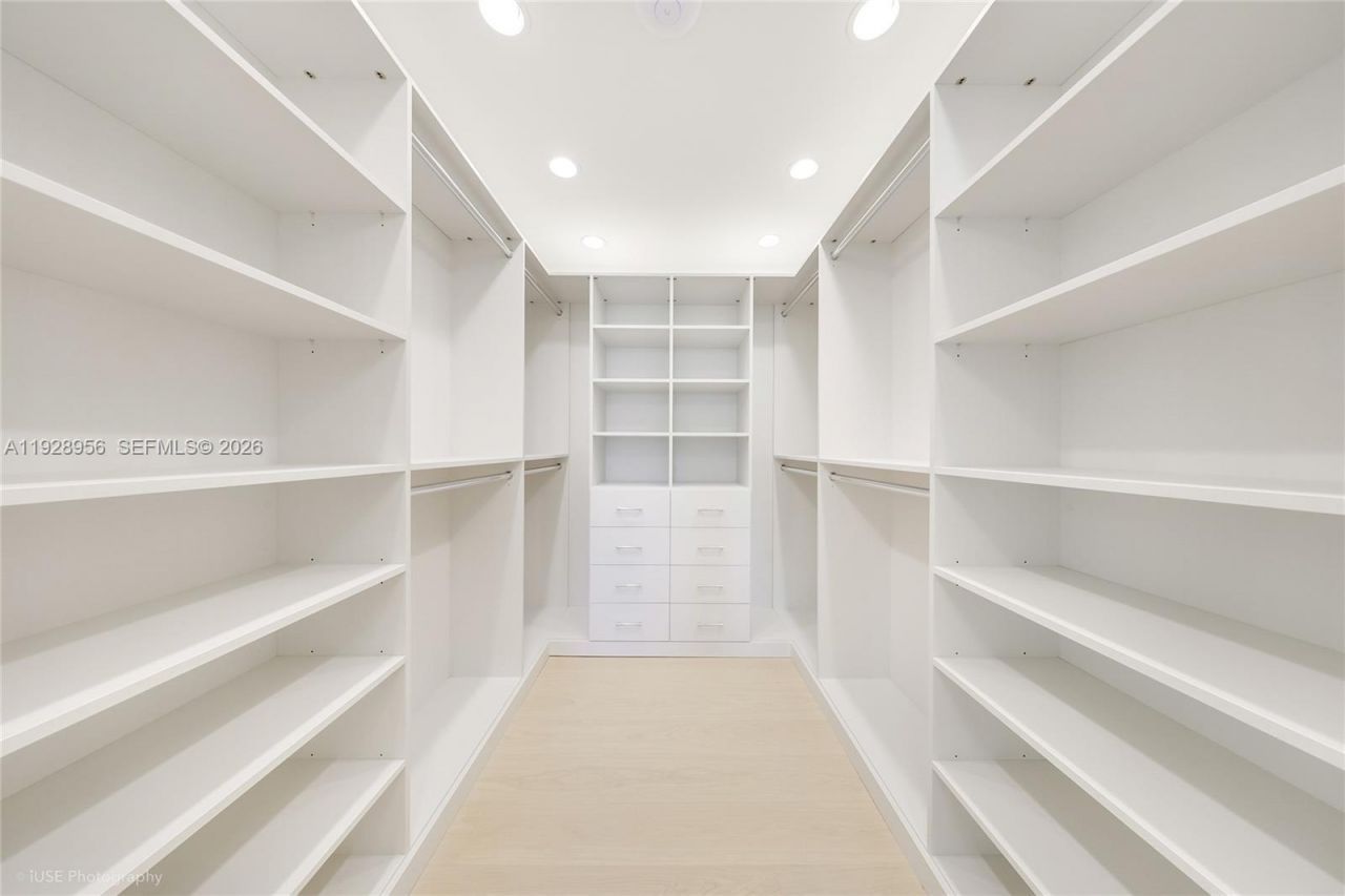 55 La Gorce Cir, Miami Beach, FL 33141 Photo