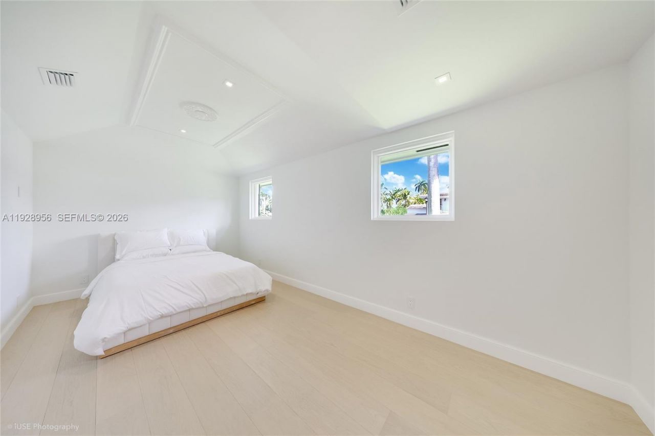 55 La Gorce Cir, Miami Beach, FL 33141 Photo