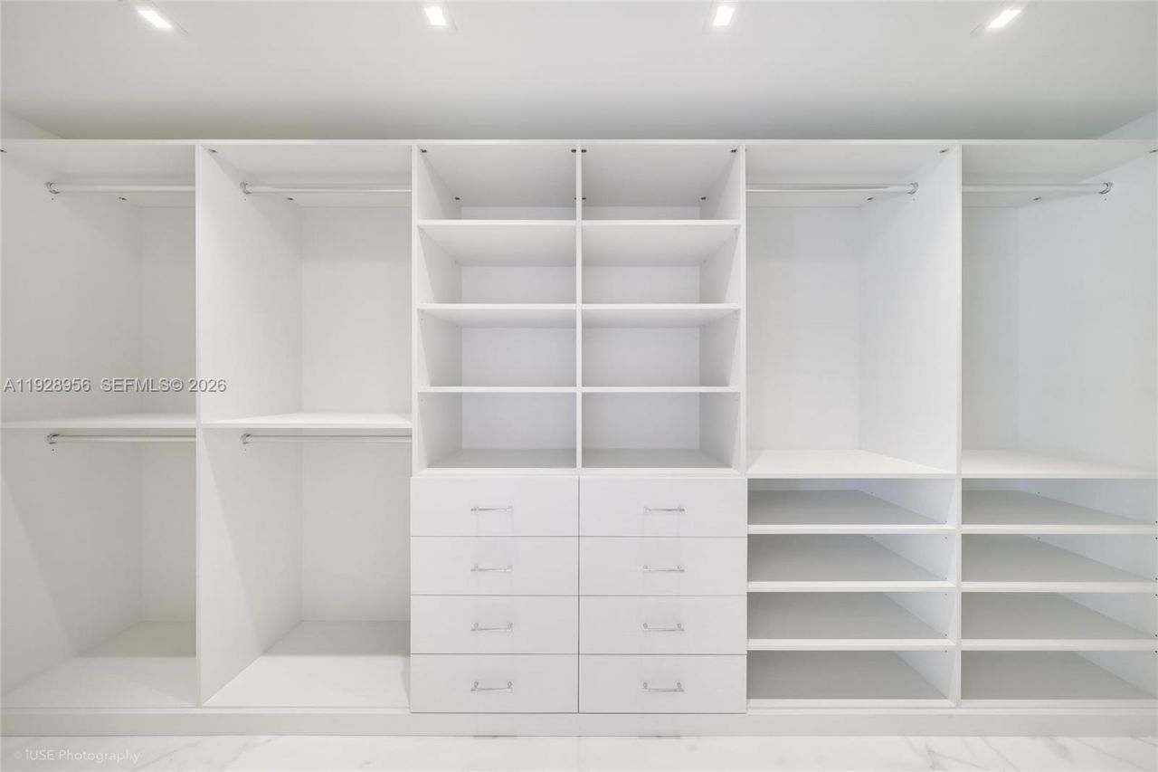 55 La Gorce Cir, Miami Beach, FL 33141 Photo