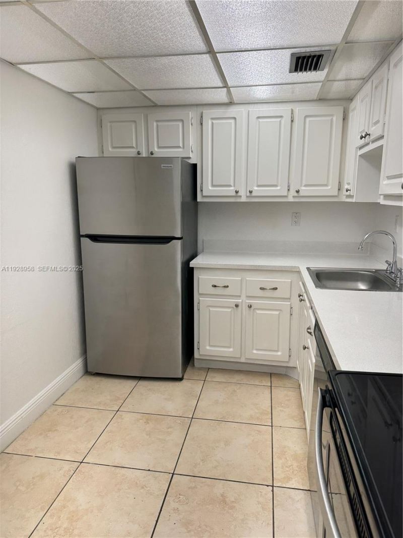 1805 Sans Souci Blvd, Unit 231, North Miami, FL 33181 Photo