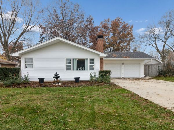 310 Oak Street, North Aurora, IL 60542