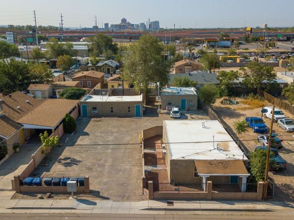 426 Towner Avenue NW, Albuquerque, NM 87102