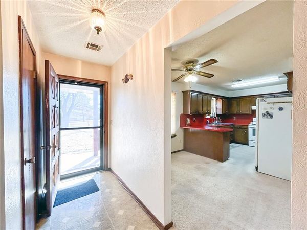 121 E 2nd Street, Custer City, OK 73639