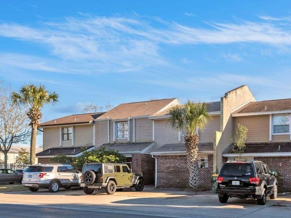 718 Legion Drive, Destin, FL 32541