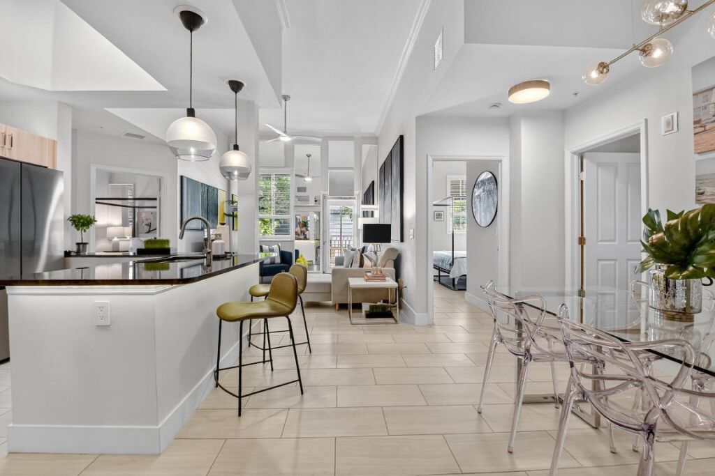 600 S Dixie Highway, Unit 141, West Palm Beach, FL 33401 Photo