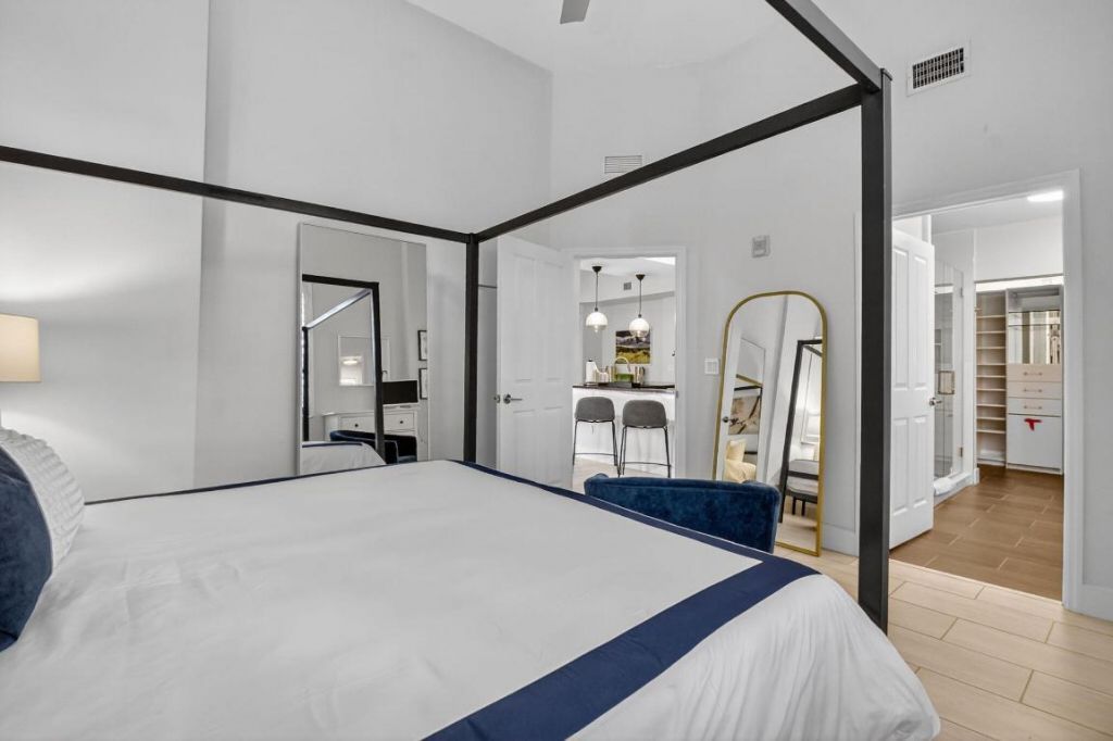 600 S Dixie Highway, Unit 141, West Palm Beach, FL 33401 Photo