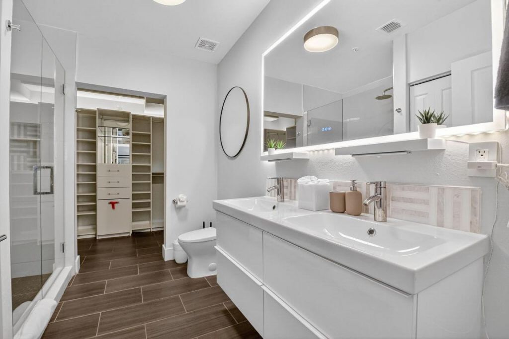 600 S Dixie Highway, Unit 141, West Palm Beach, FL 33401 Photo