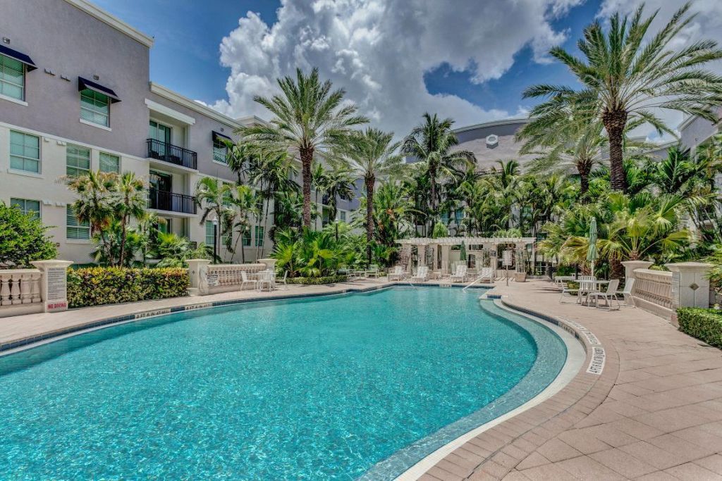 600 S Dixie Highway, Unit 141, West Palm Beach, FL 33401 Photo