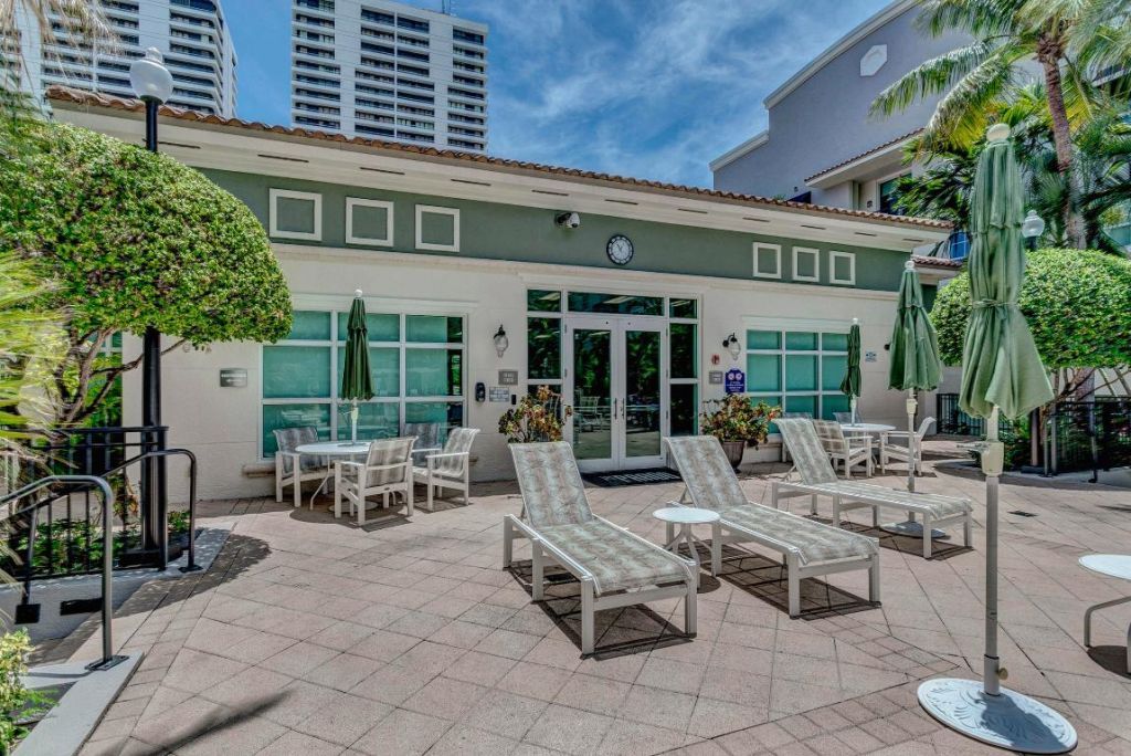 600 S Dixie Highway, Unit 141, West Palm Beach, FL 33401 Photo