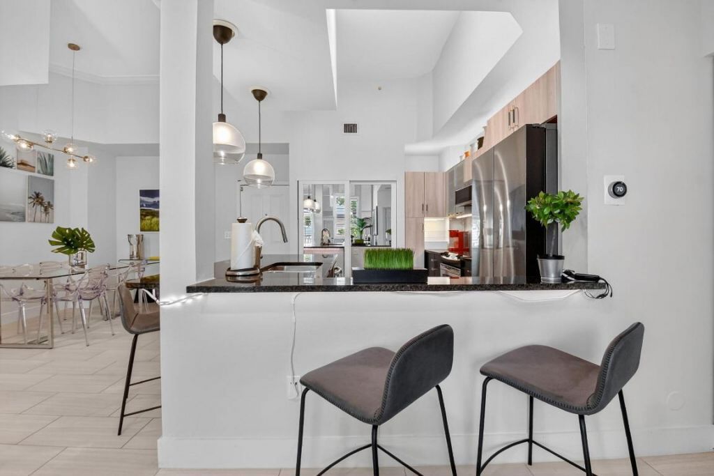 600 S Dixie Highway, Unit 141, West Palm Beach, FL 33401 Photo