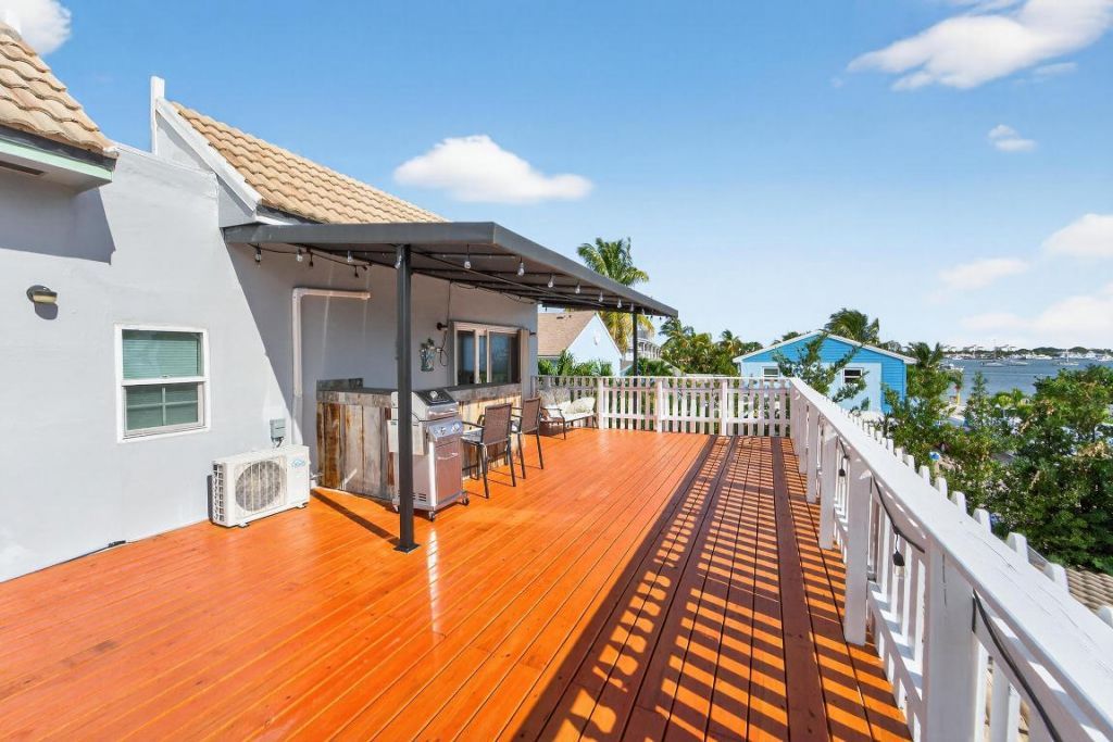 300 E 24th Street, Riviera Beach, FL 33404 Photo