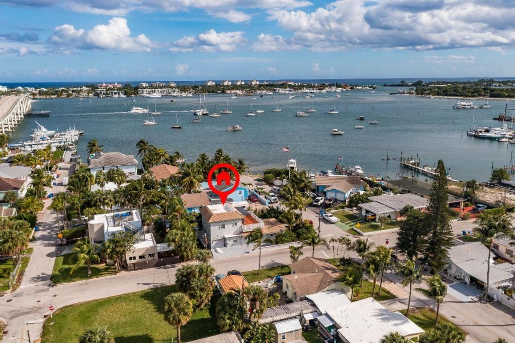 300 E 24th Street, Riviera Beach, FL 33404 Photo