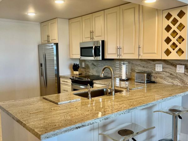 6 Royal Palm Way, Unit 607, Boca Raton, FL 33432