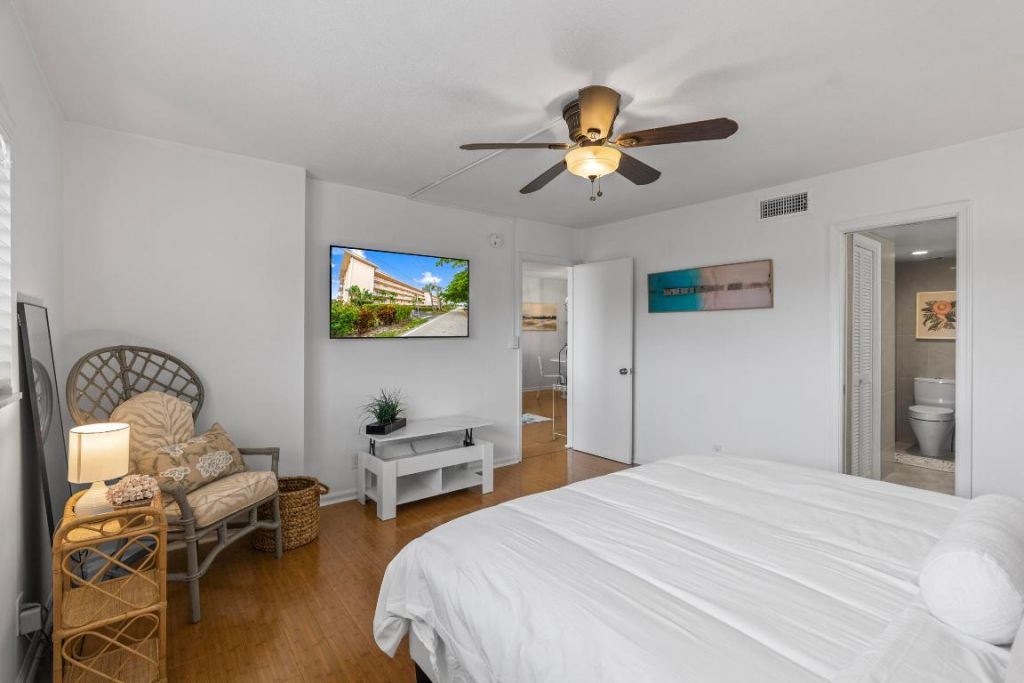 750 NE Spanish River Boulevard, Unit 2040, Boca Raton, FL 33431 Photo