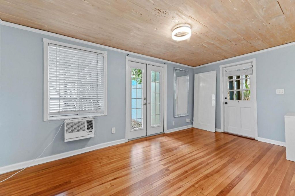 424 51st Street, West Palm Beach, FL 33407 Photo