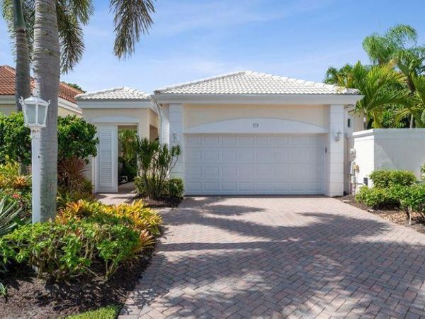 119 Coral Cay Drive, Palm Beach Gardens, FL 33418