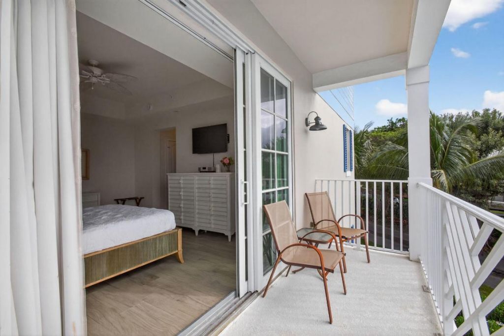 834 Bay Colony Drive S, Juno Beach, FL 33408 Photo