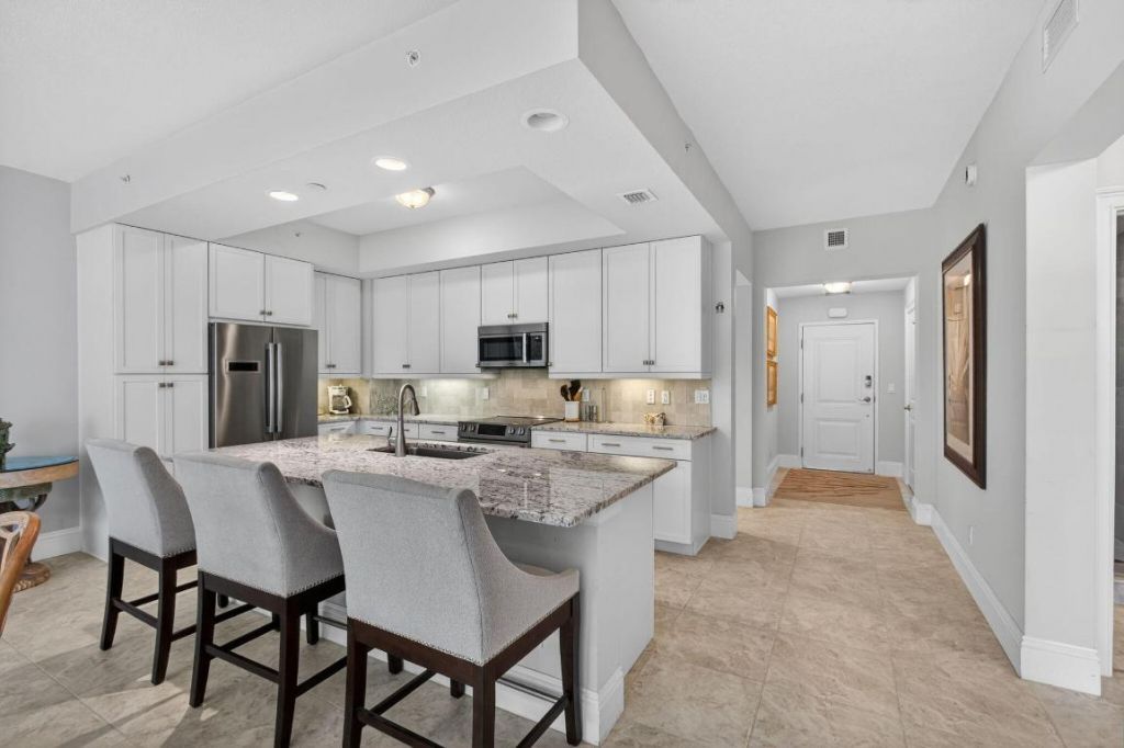 834 Bay Colony Drive S, Juno Beach, FL 33408 Photo