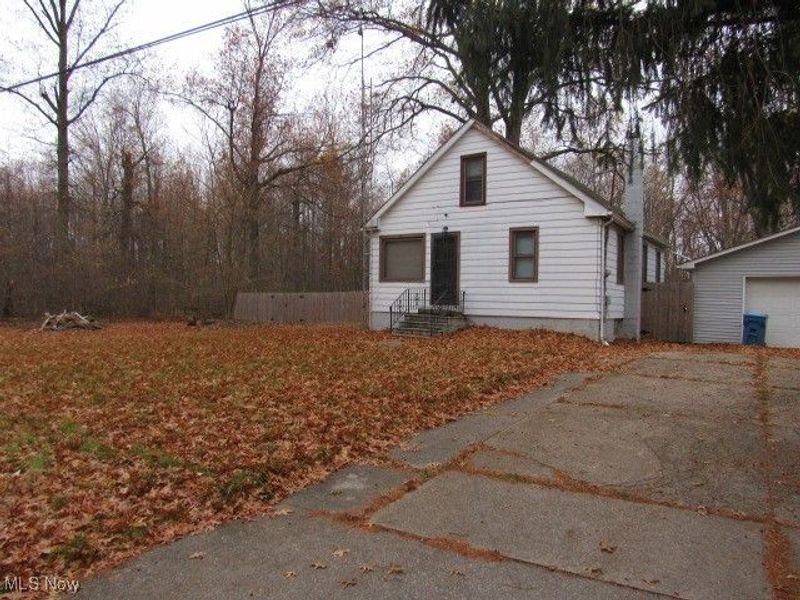 4210 Seneca Avenue, Lorain, OH 44055 Photo 2