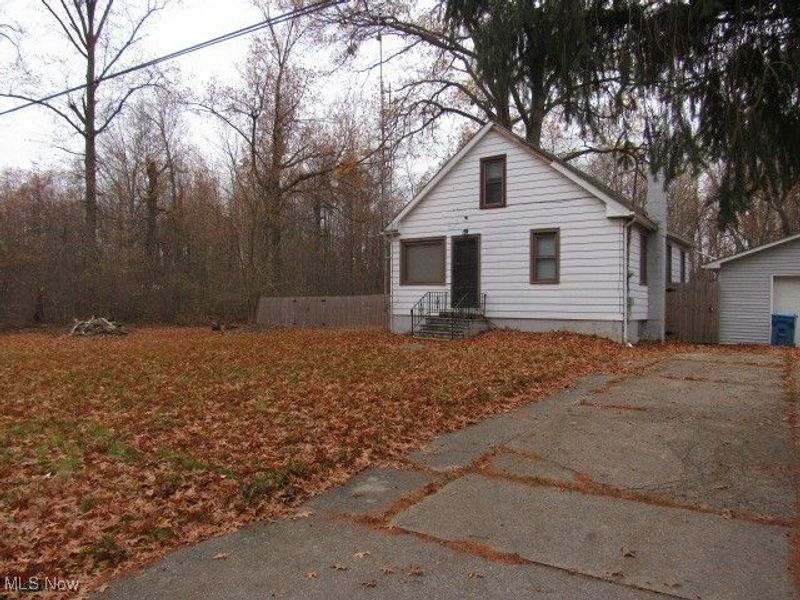 4210 Seneca Avenue, Lorain, OH 44055 Photo 3