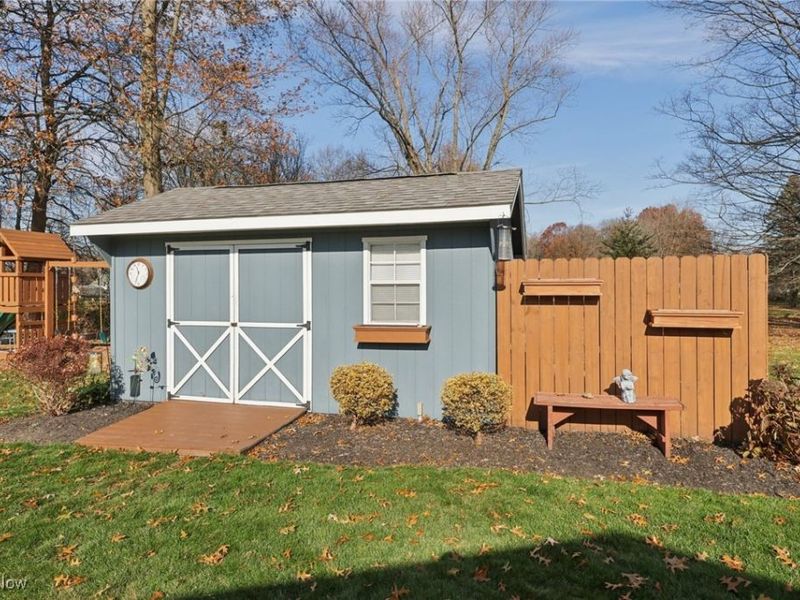 76 Stacy Drive, New Middletown, OH 44442 Photo 35