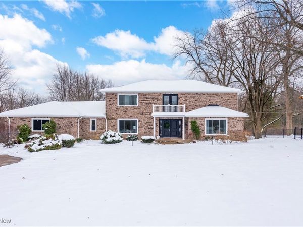 28100 Fairmount Boulevard, Cleveland, OH 44124