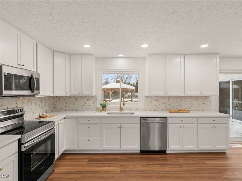 28100 Fairmount Boulevard, Cleveland, OH 44124 Photo 17