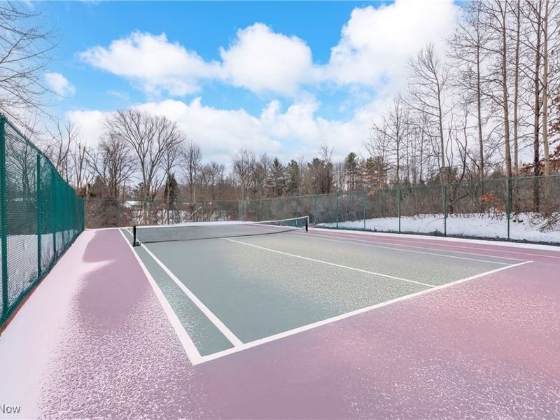 28100 Fairmount Boulevard, Cleveland, OH 44124 Photo 2