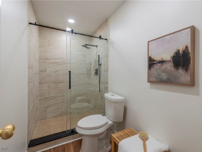 28100 Fairmount Boulevard, Cleveland, OH 44124 Photo 24